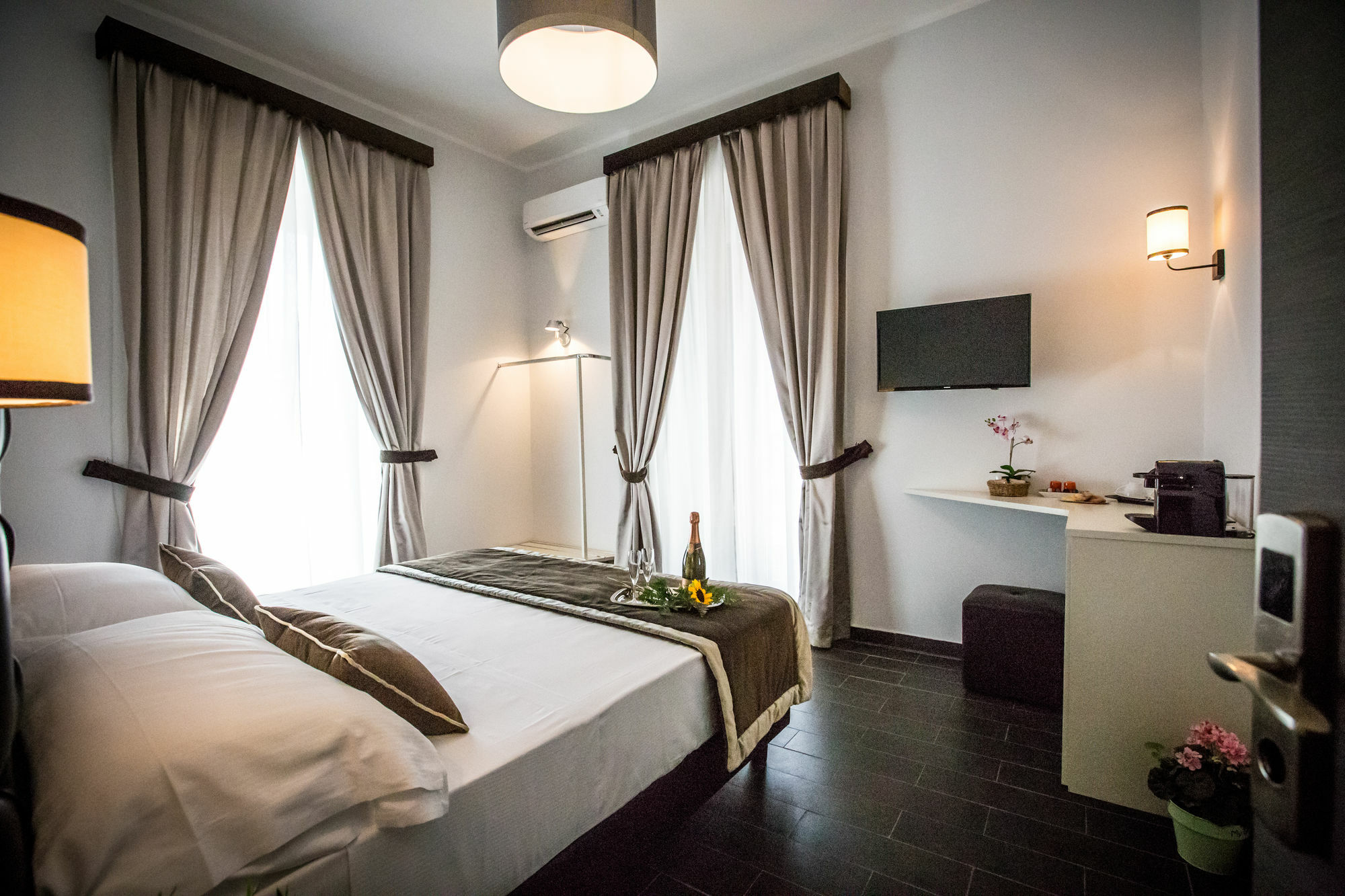 San Pietro Leisure And Luxury Hotel Roma Ngoại thất bức ảnh